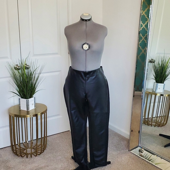 Lauren Ralph Lauren Pants - Lauren Ralph Lauren Women's Faux Leather Leggings, Black (Size 16)